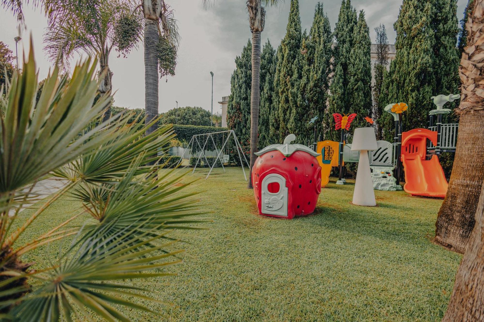 Hotel Le Palme เพสตุม ภายนอก รูปภาพ