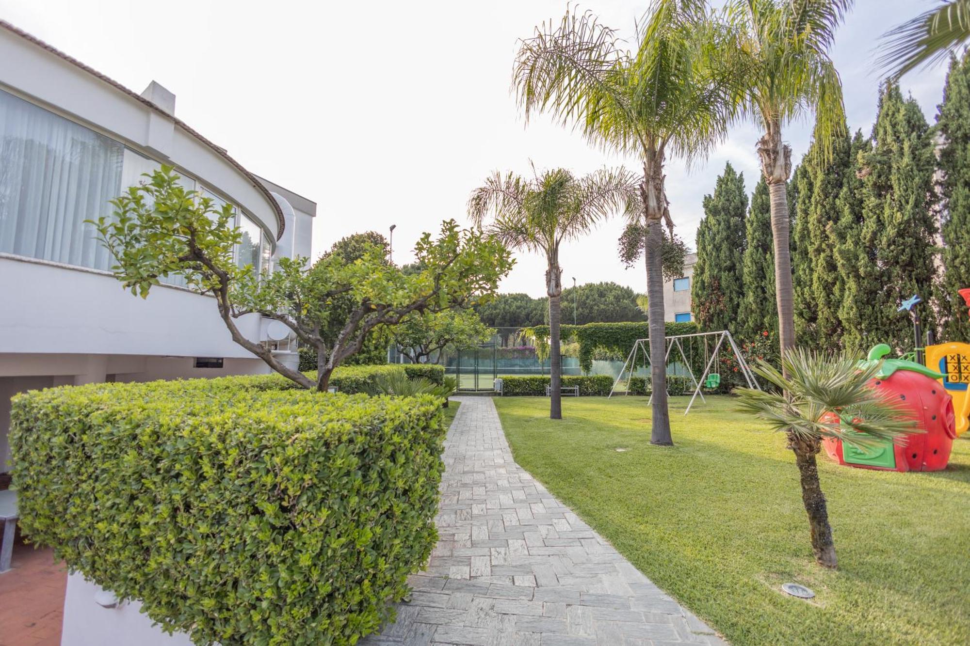Hotel Le Palme เพสตุม ภายนอก รูปภาพ